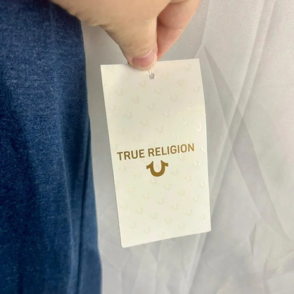 NEW True Religion Shirt Men Unisex Medium V Neck Short Sleeves Metallic Blue - Picture 5 of 6